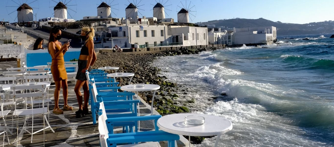 Σε ποιες περιοχές έρχονται νέα τοπικά lockdown μετά την Μύκονο και την Ζάκυνθο -Τα ολέθρια κυβερνητικά σφάλματα